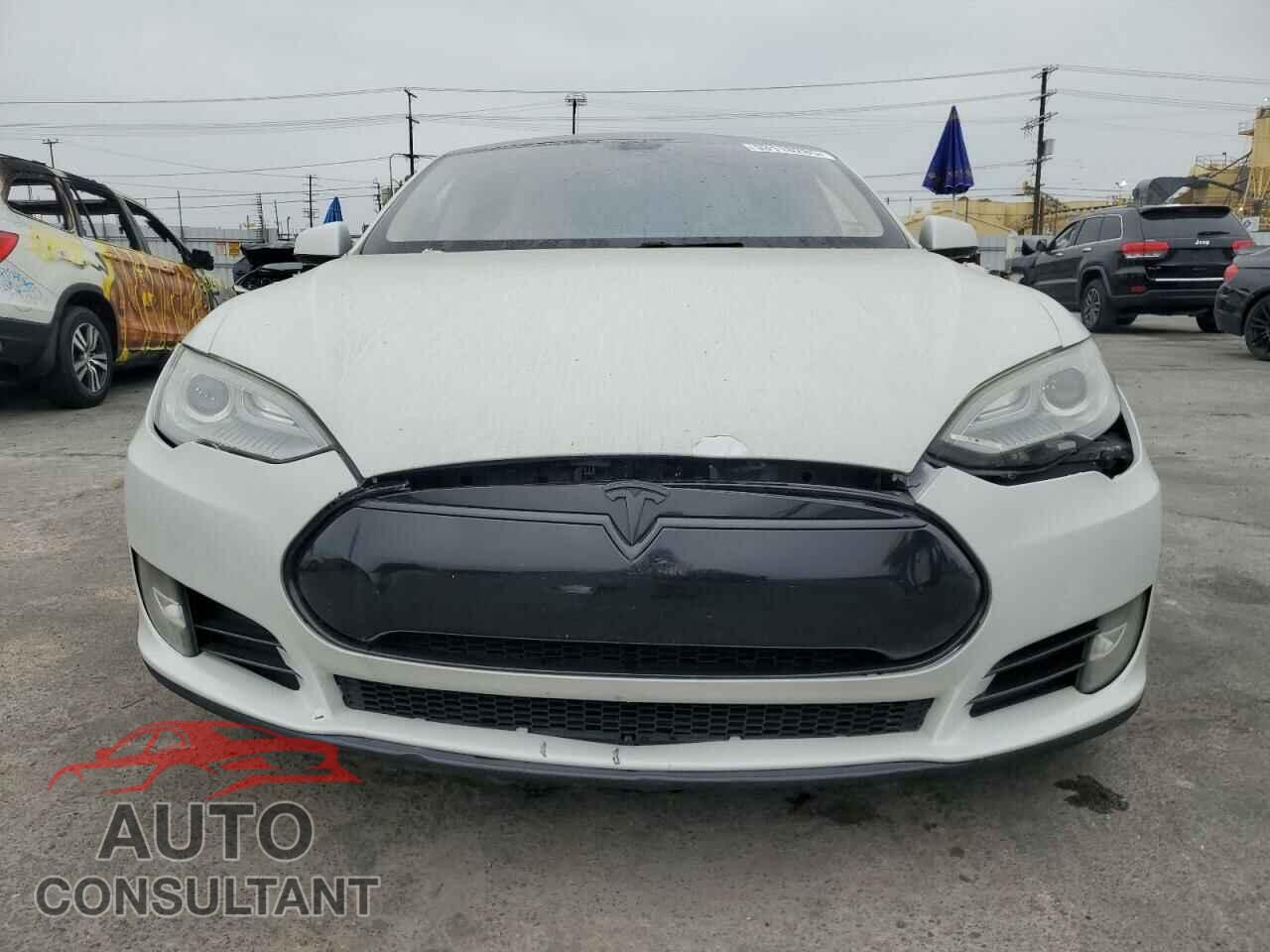 TESLA MODEL S 2013 - 5YJSA1DN4DFP13718