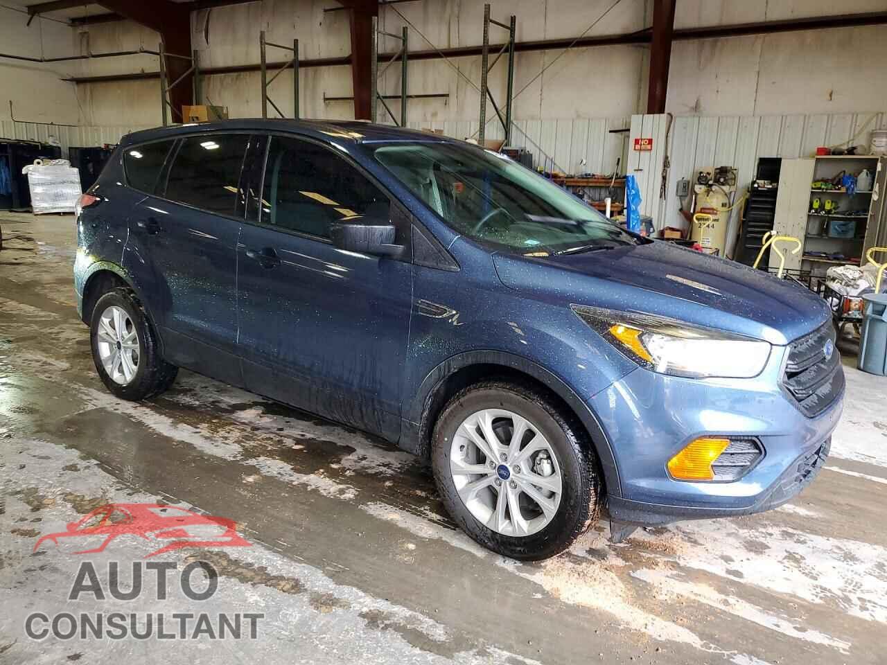 FORD ESCAPE 2018 - 1FMCU0F74JUA97098