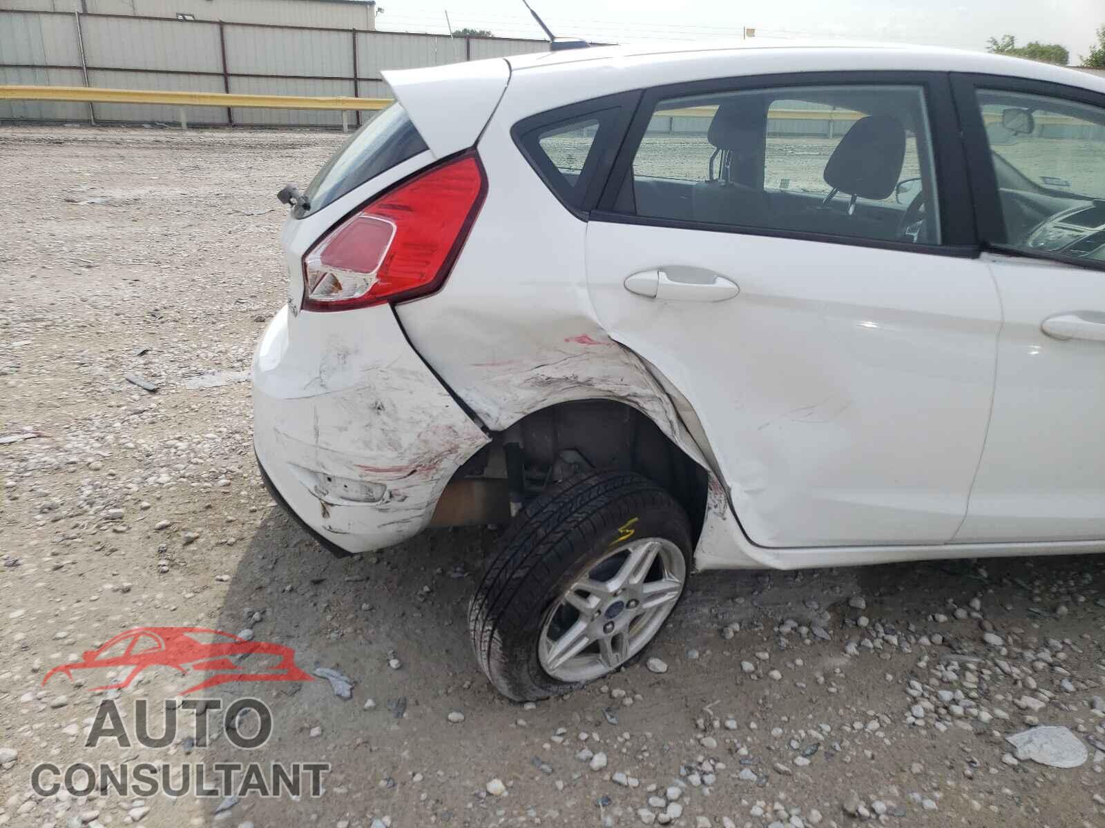 FORD FIESTA 2017 - 3FADP4EJ4HM150231