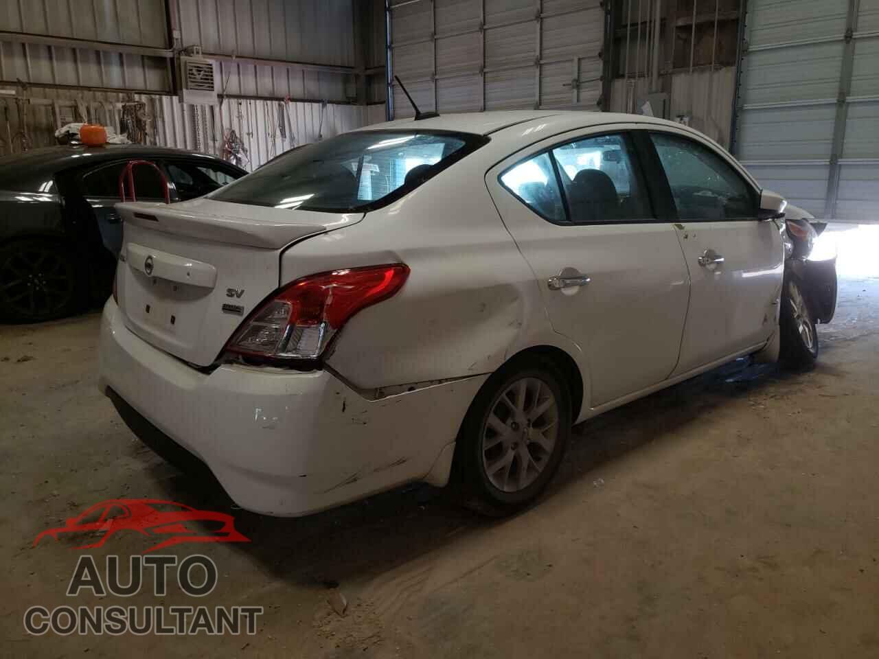 NISSAN VERSA 2019 - 3N1CN7AP3KL812713