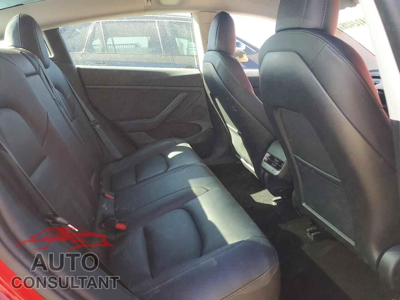 TESLA MODEL 3 2021 - 5YJ3E1EA4MF099984