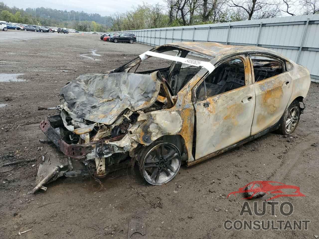 CHEVROLET CRUZE 2018 - 1G1BE5SM2J7238246