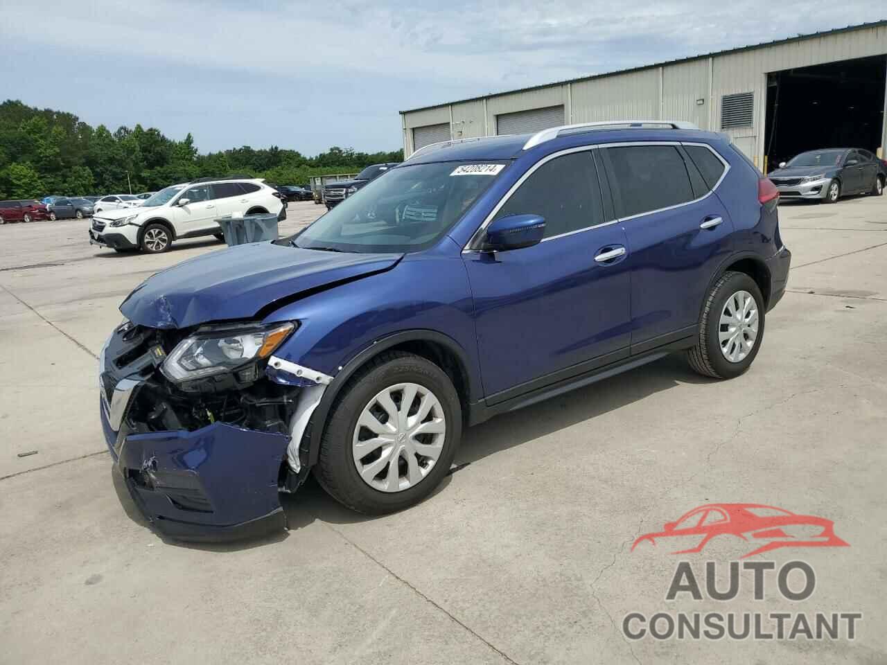 NISSAN ROGUE 2017 - KNMAT2MT1HP520271