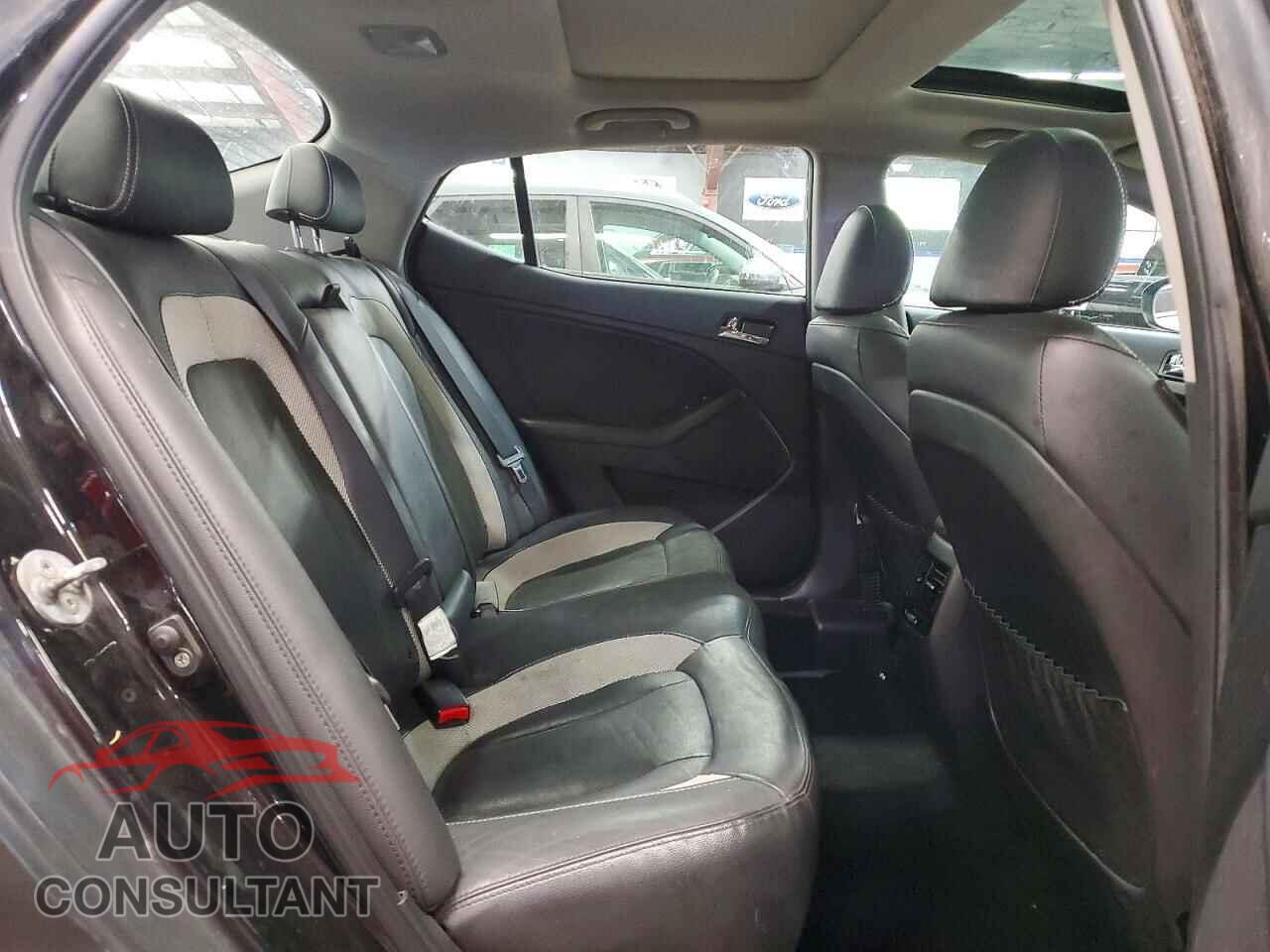 KIA OPTIMA 2011 - KNAGR4A67B5155937
