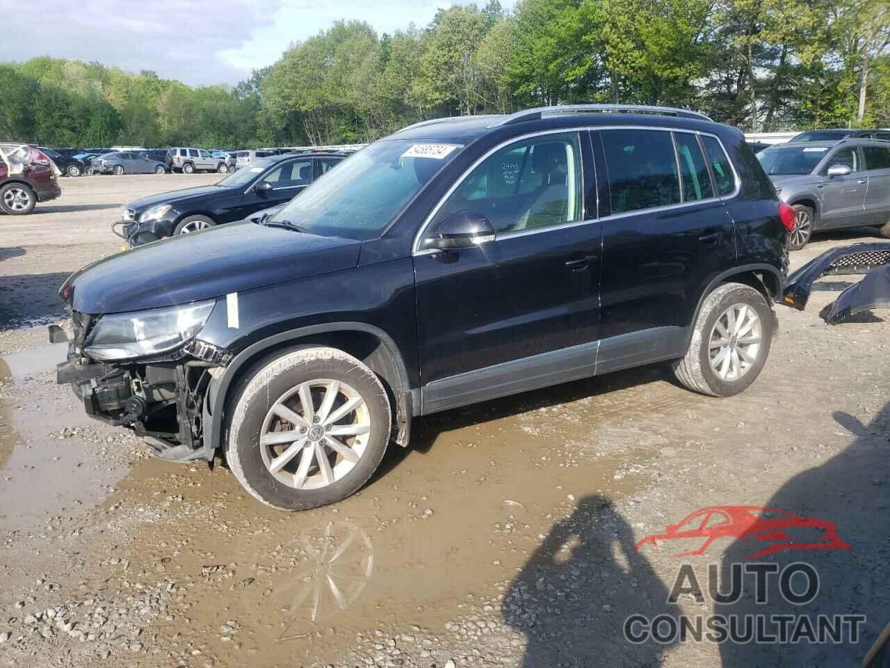 VOLKSWAGEN TIGUAN 2017 - WVGSV7AX6HW500263