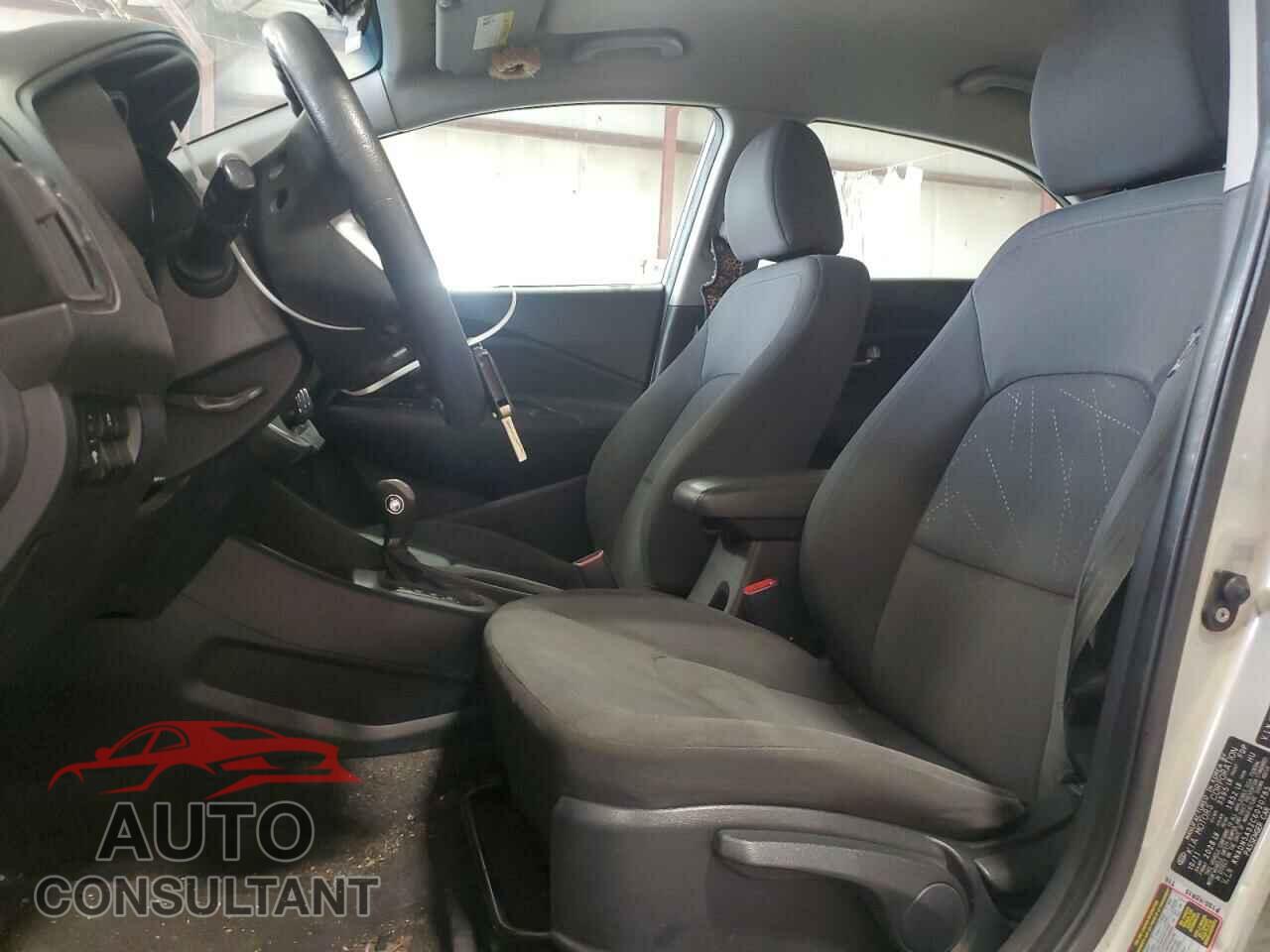 KIA RIO 2012 - KNADN5A32C6030785