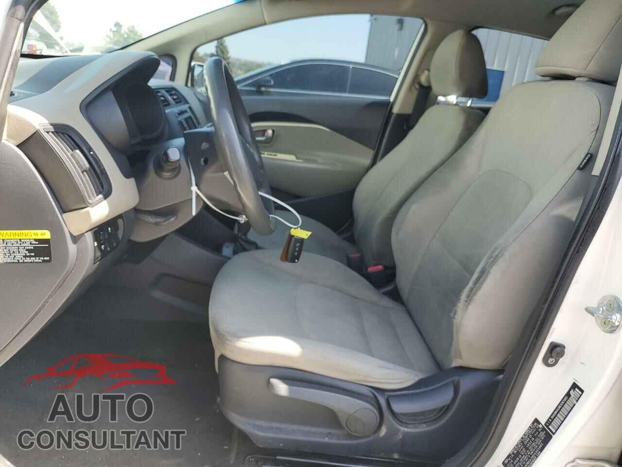 KIA RIO 2014 - KNADM4A38E6365985
