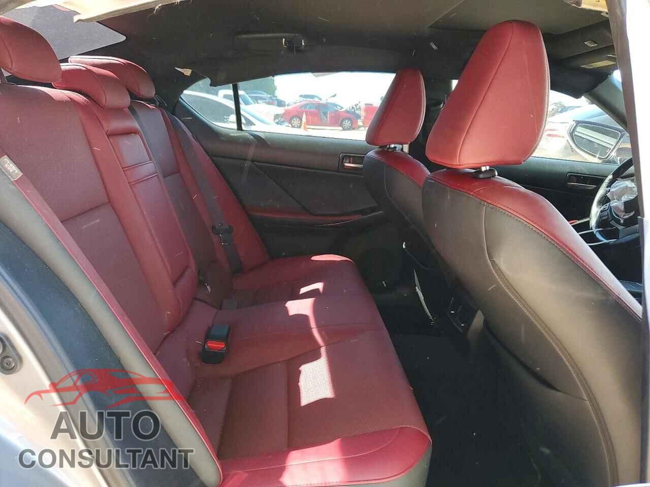 LEXUS IS 2021 - JTHCA1D26M5111672