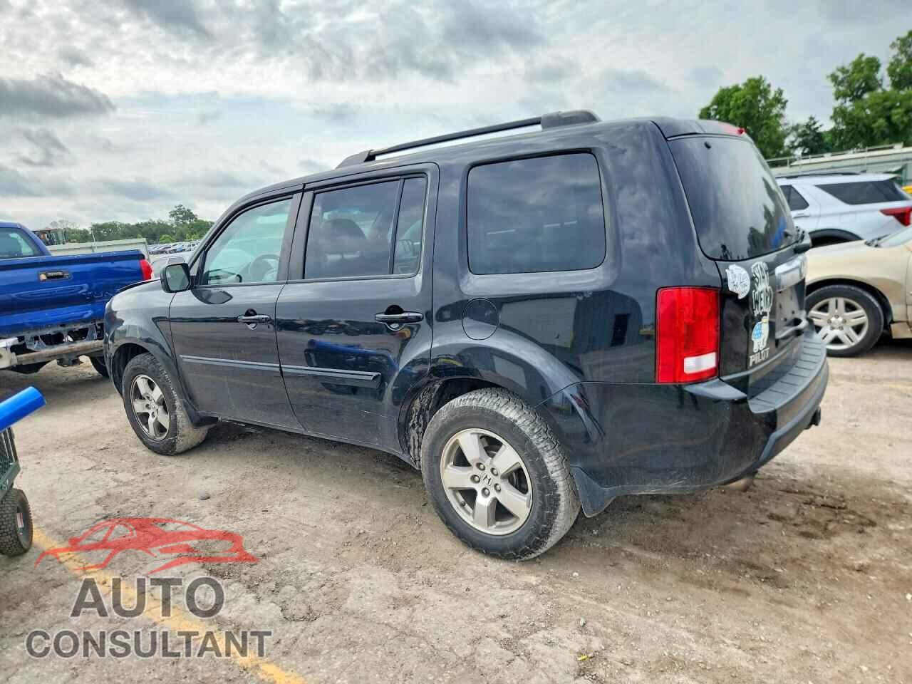 HONDA PILOT 2011 - 5FNYF3H5XBB012275