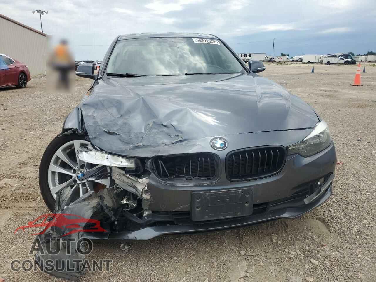 BMW 3 SERIES 2016 - WBA8E1G54GNU11777