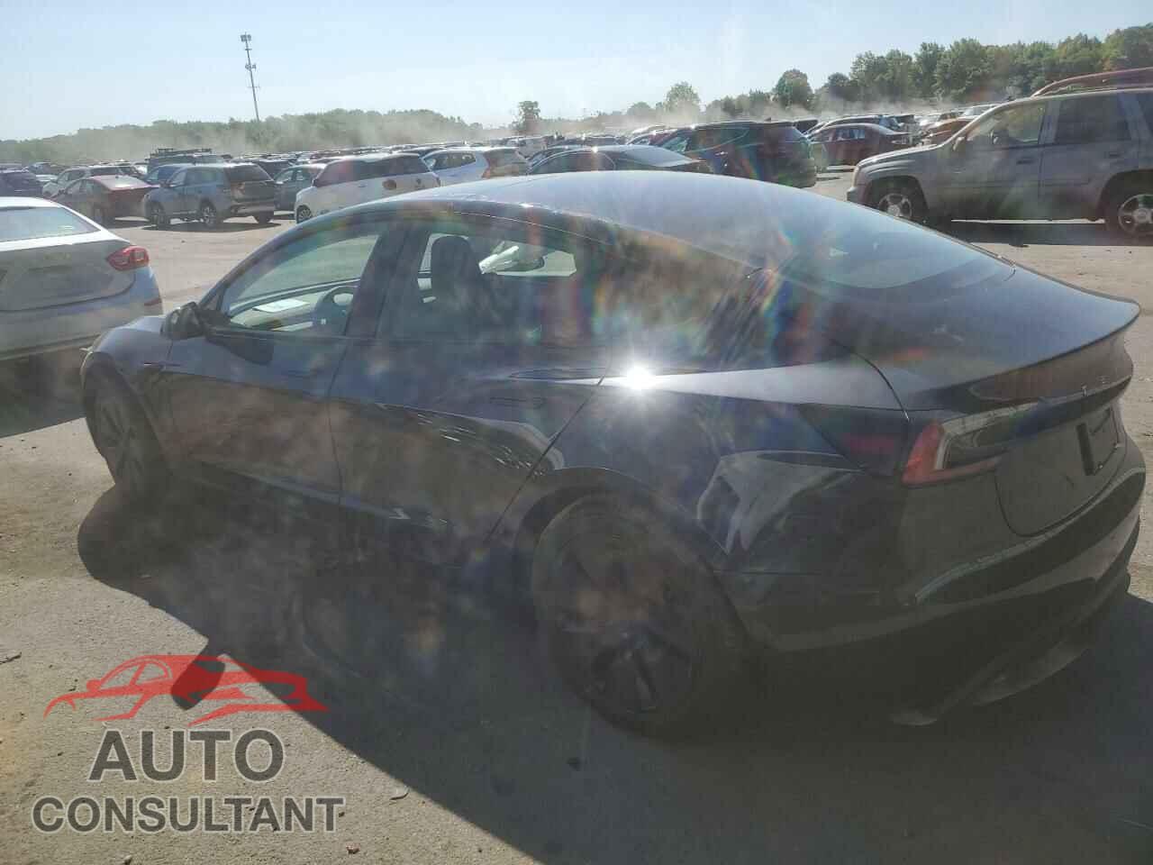 TESLA MODEL 3 2024 - 5YJ3E1EA4RF736489