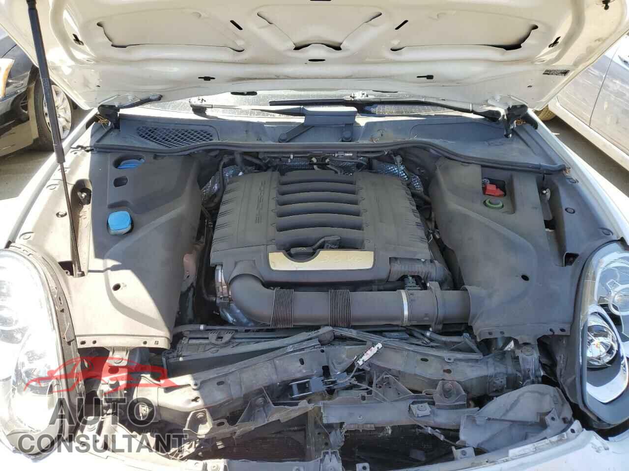 PORSCHE CAYENNE 2017 - WP1AA2A26HKA85471