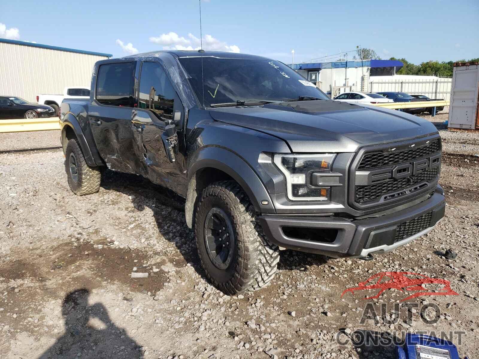 FORD F150 SVT 2017 - 1FTFW1RG5HFA44437