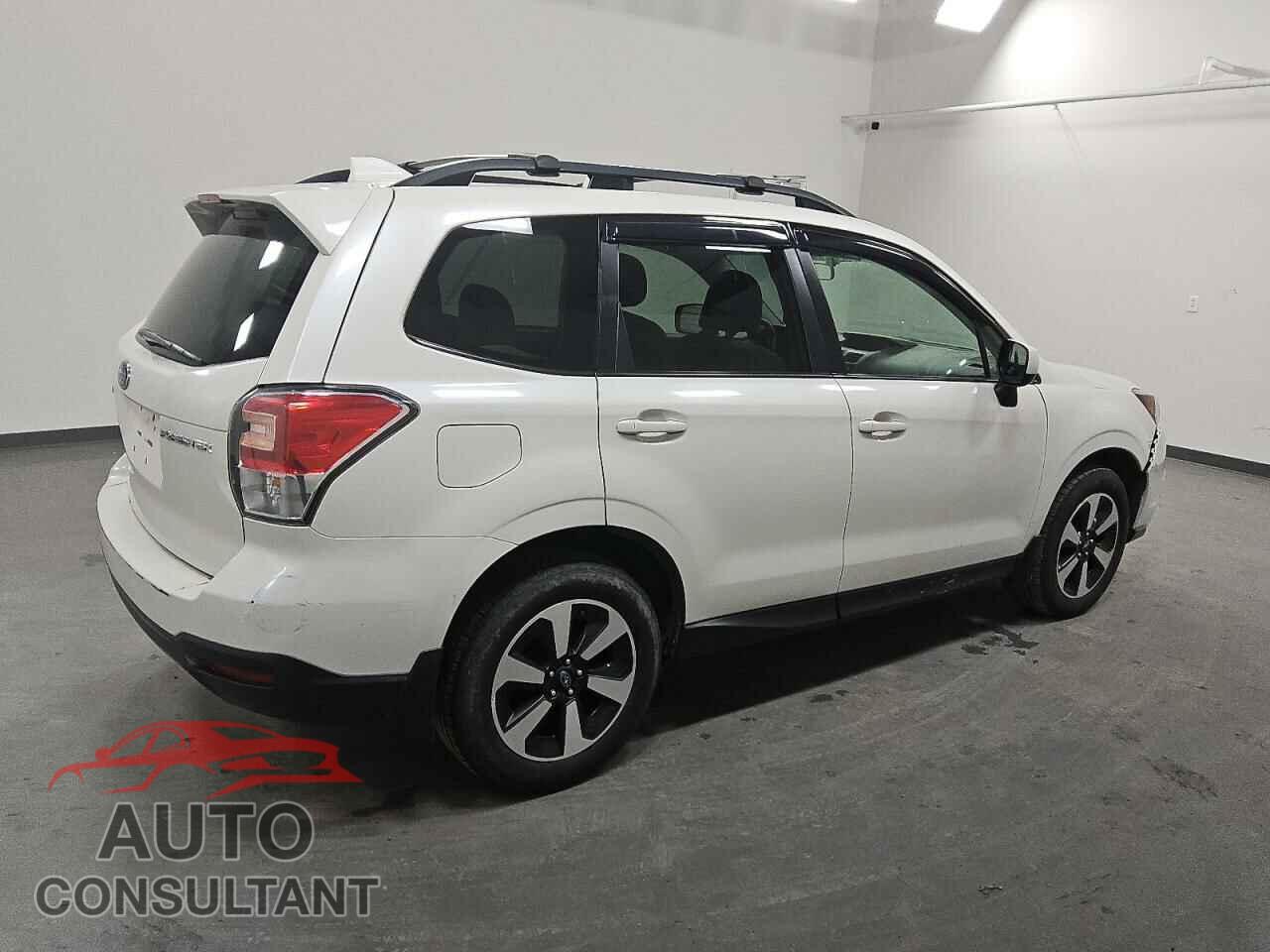 SUBARU FORESTER 2018 - JF2SJAEC9JH432525