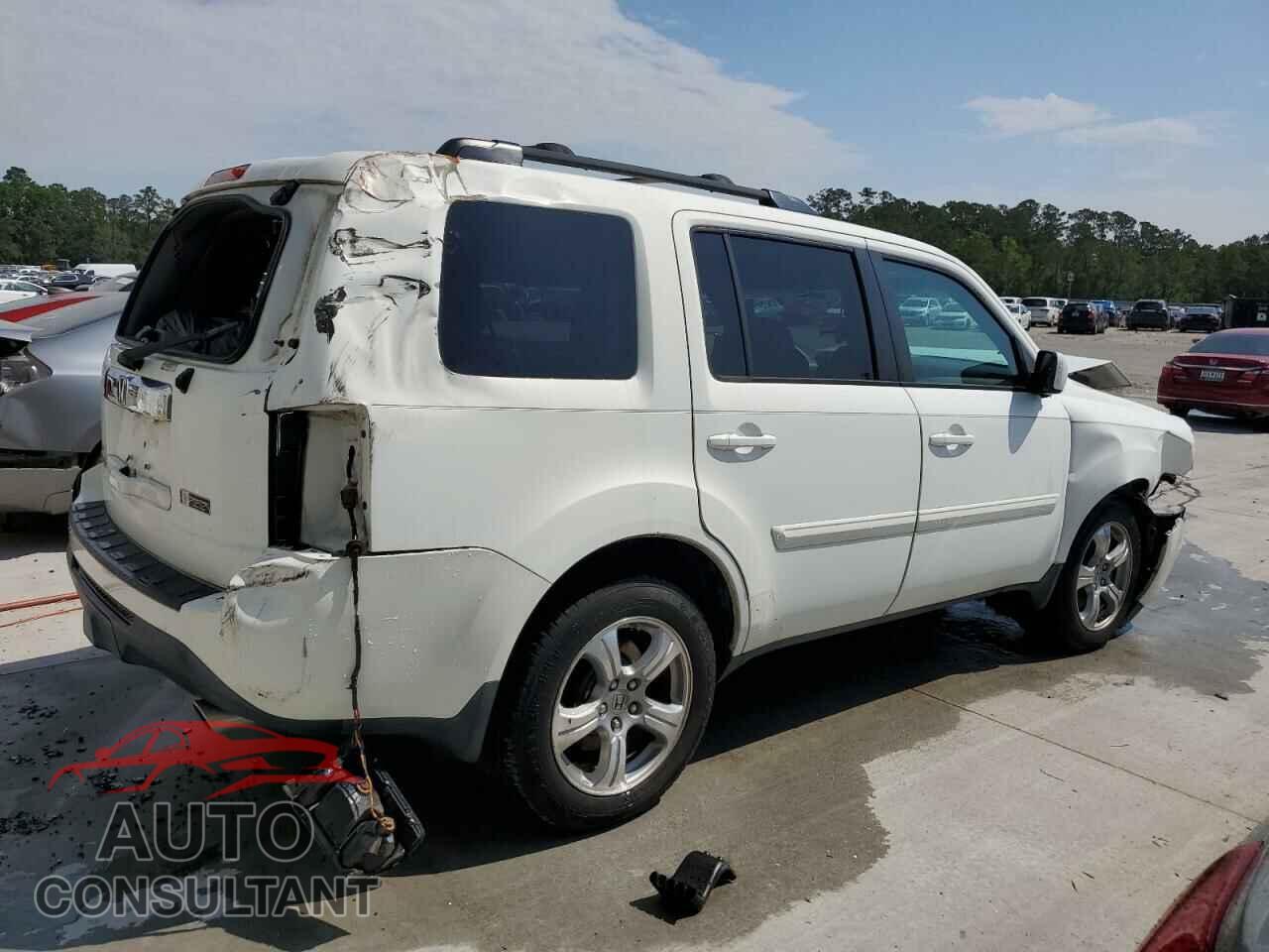 HONDA PILOT 2015 - 5FNYF3H75FB001210