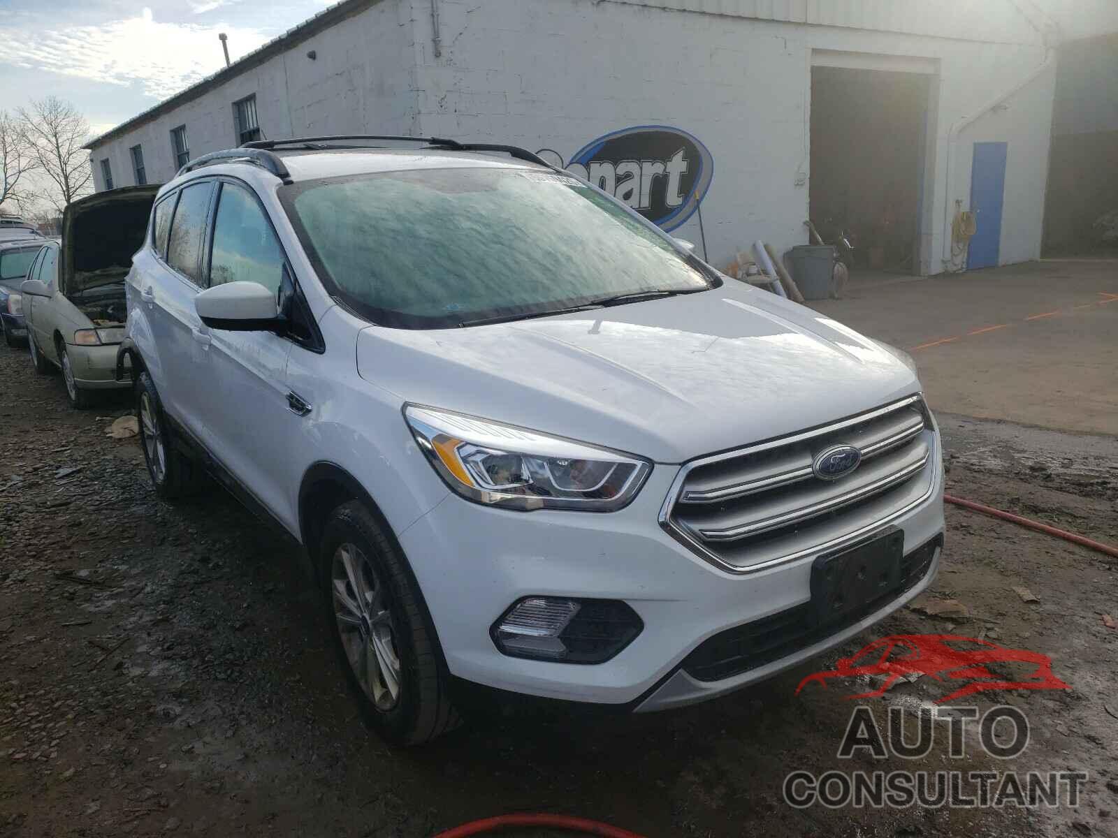FORD ESCAPE 2017 - 1FMCU9GD0HUE61696