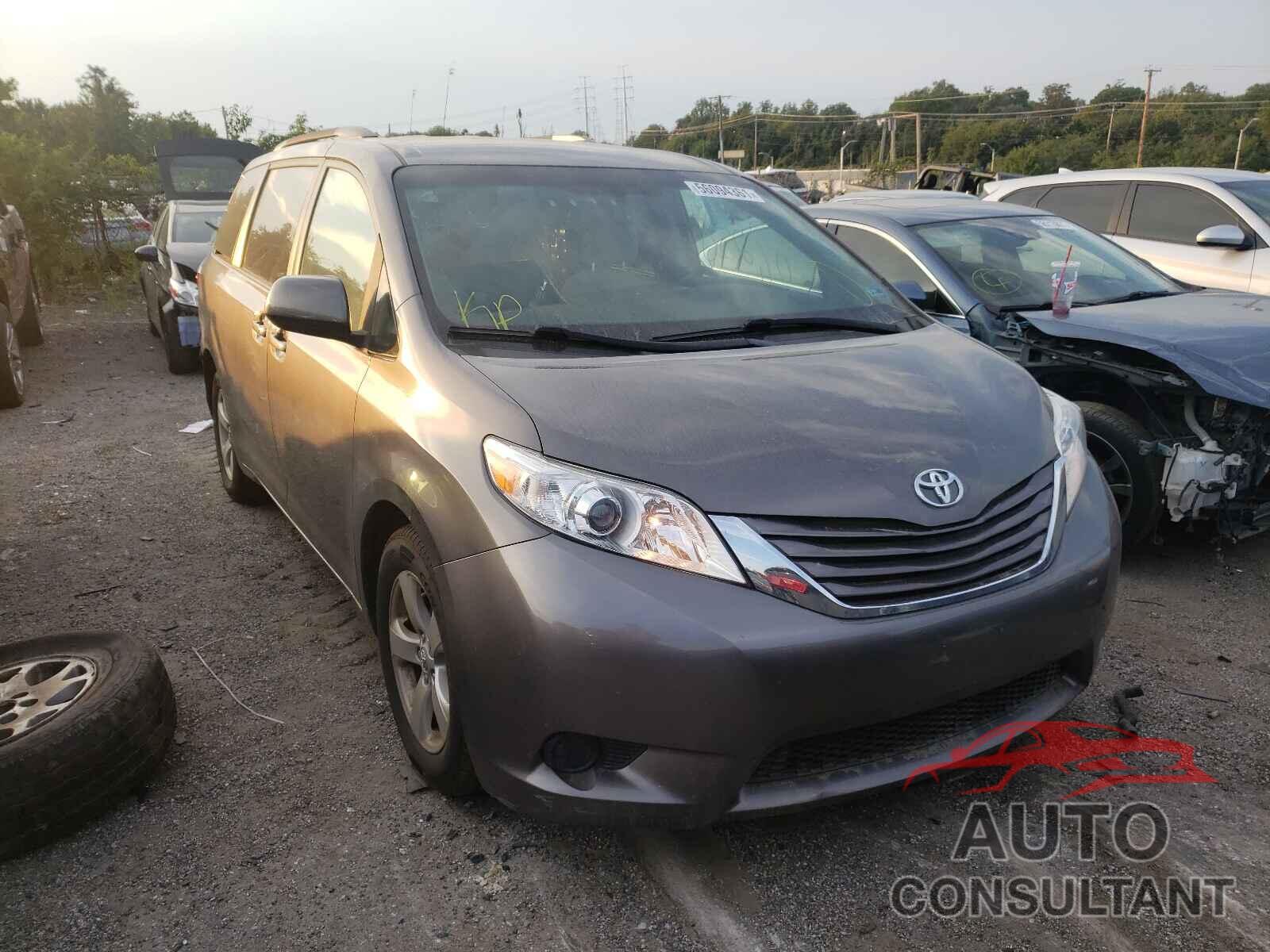 TOYOTA SIENNA 2017 - 5TDKZ3DC9HS845121