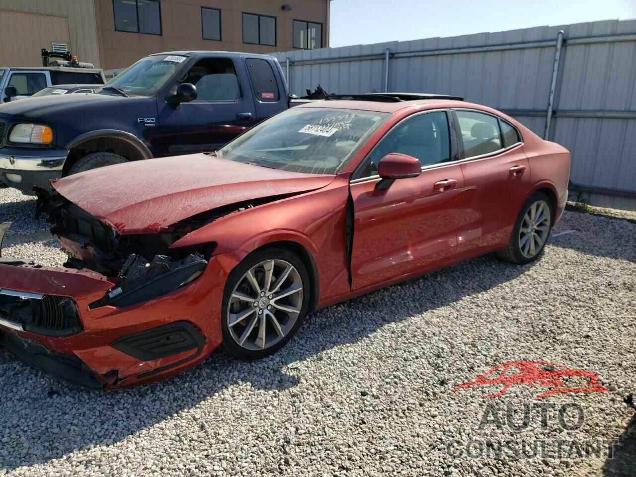 VOLVO S60 2019 - 7JR102FK3KG004077