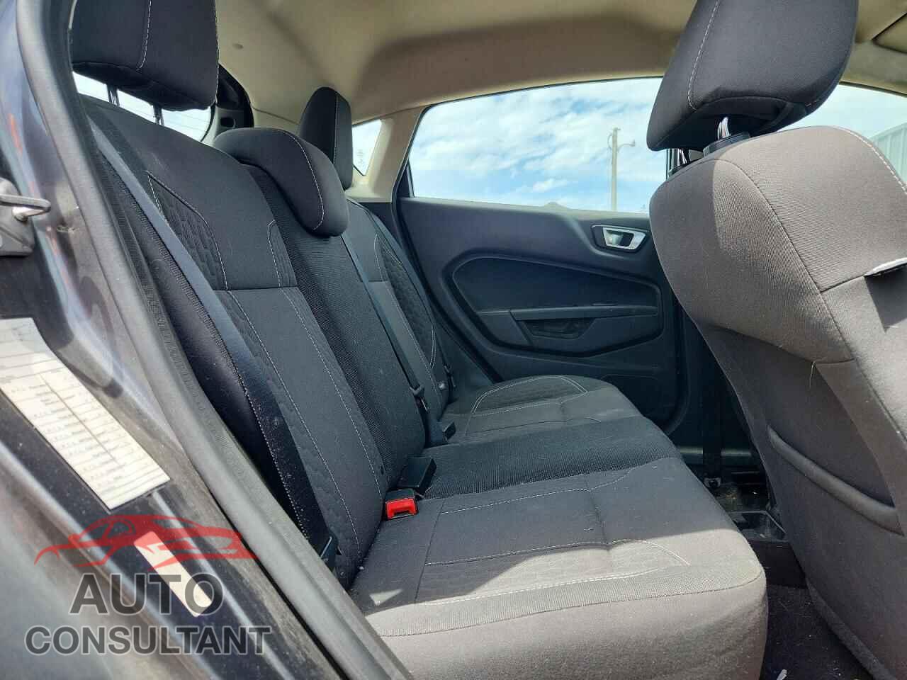 FORD FIESTA 2015 - 3FADP4EJ1FM200984