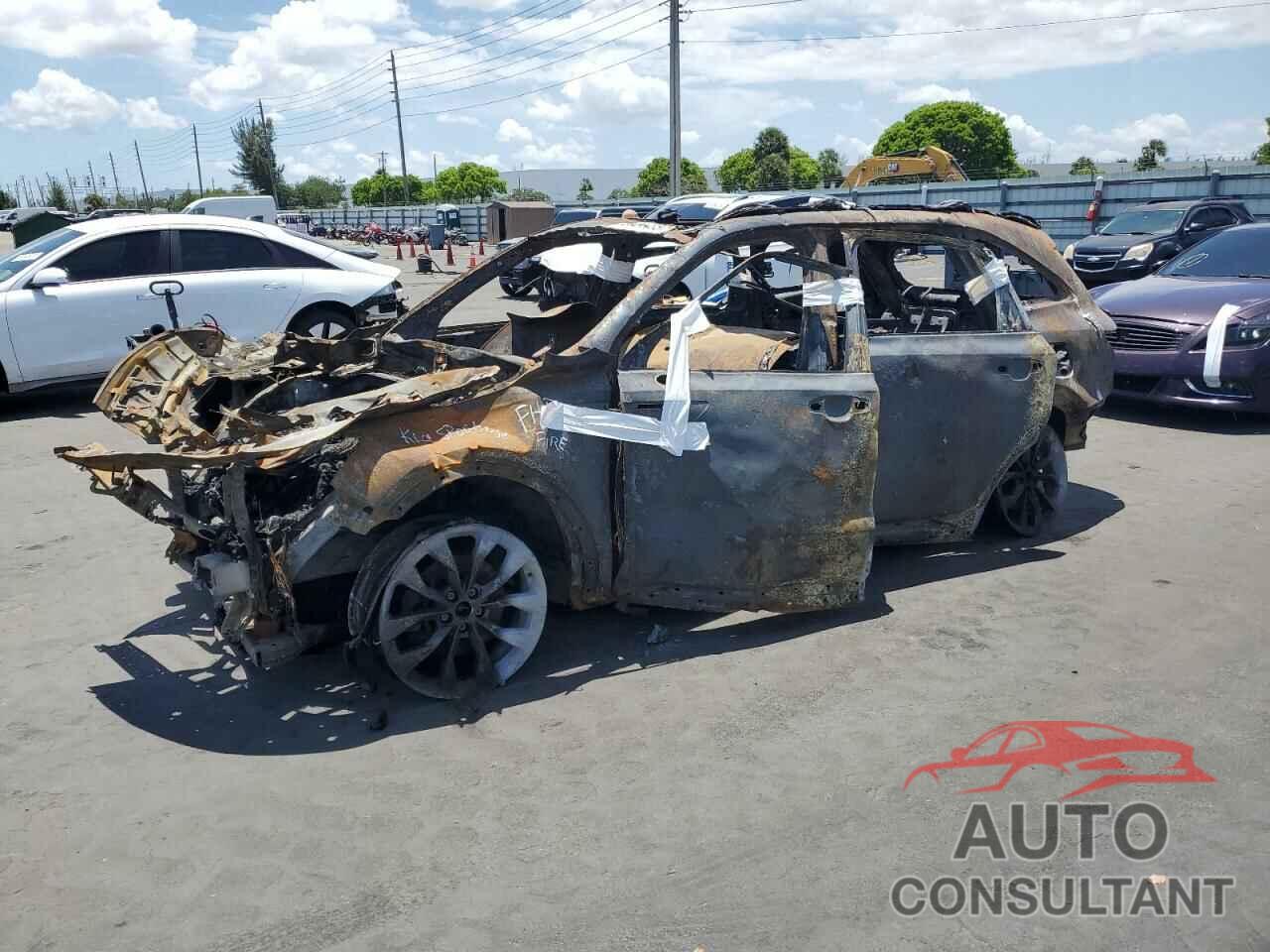 KIA SORENTO 2021 - 5XYRKDLF4MG024231