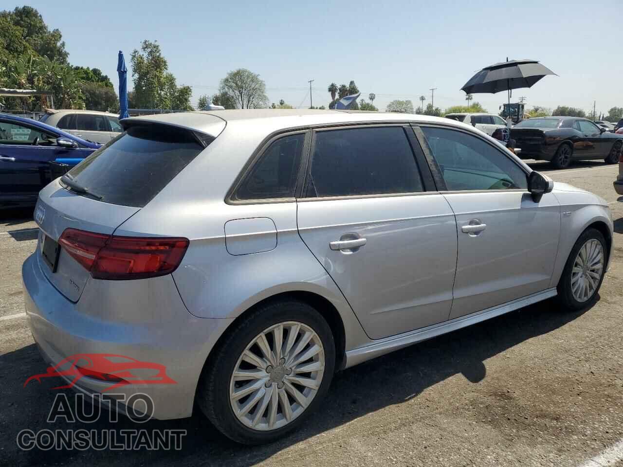 AUDI A3 2017 - WAUUPBFF6HA046049