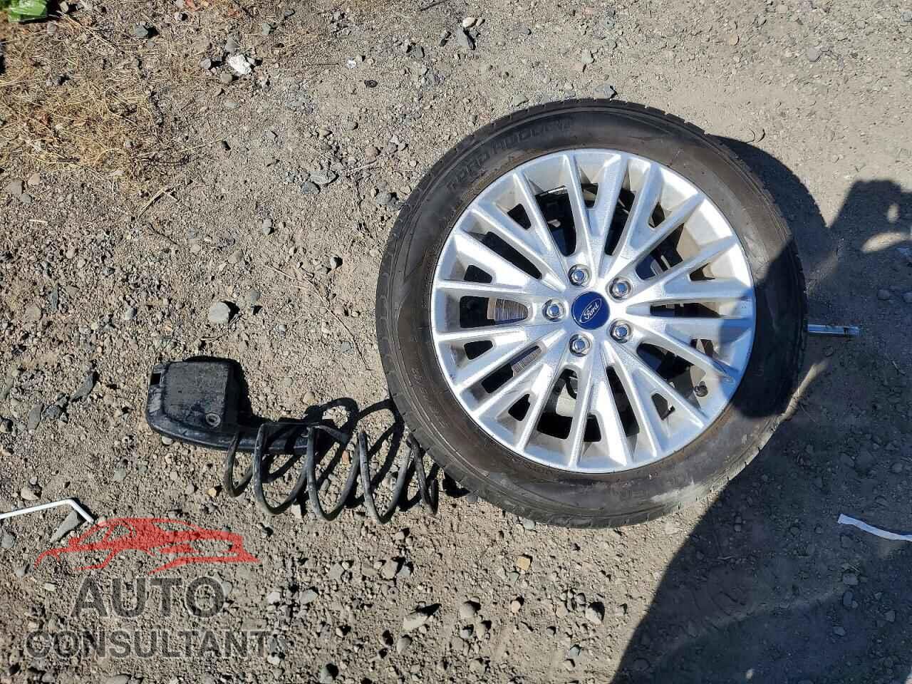 FORD FOCUS 2017 - 1FADP3N29HL227860