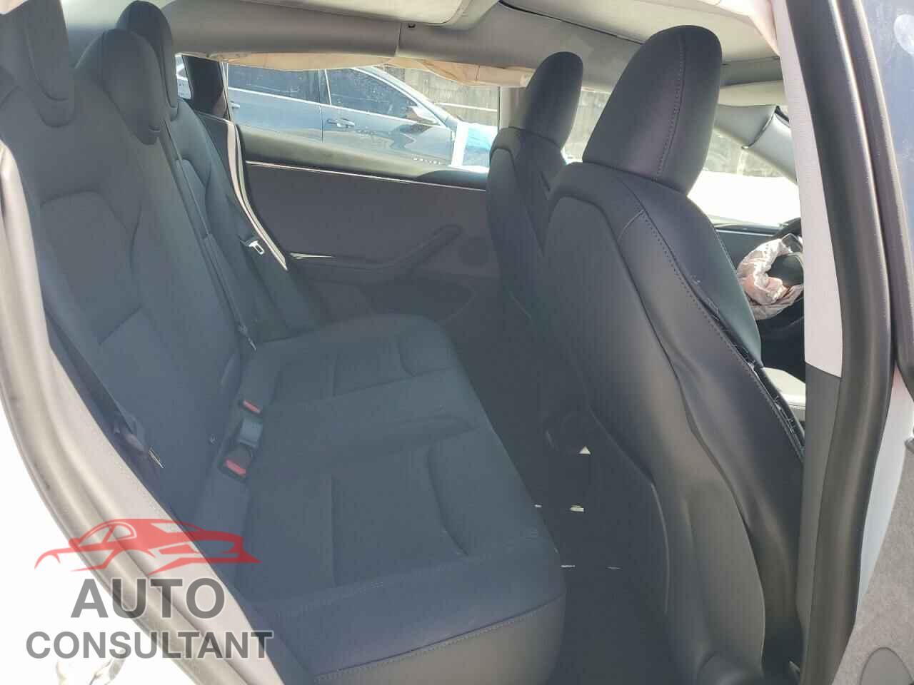 TESLA MODEL 3 2024 - 5YJ3E1EA9RF751909