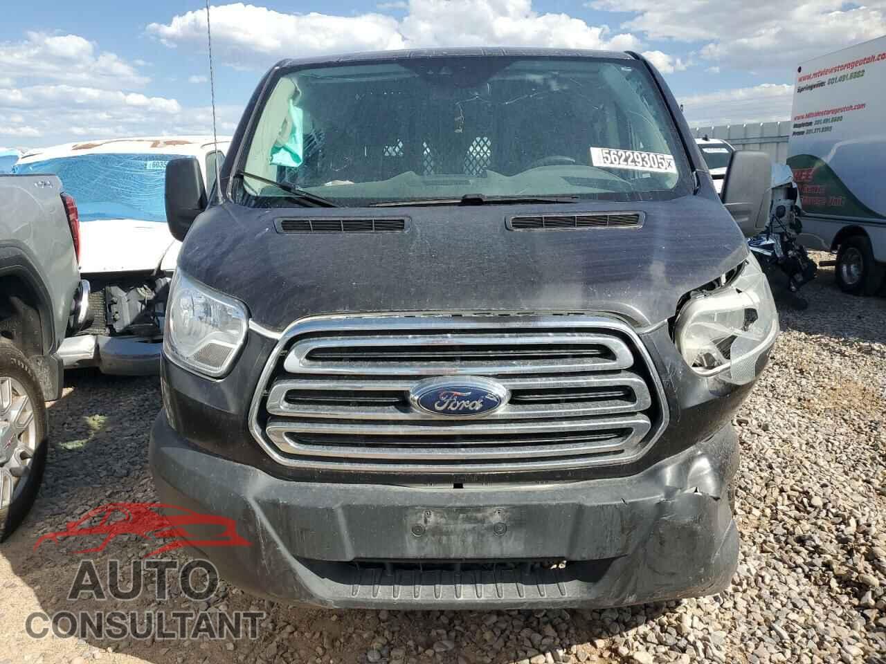 FORD TRANSIT 2019 - 1FTYR1YM5KKA86628