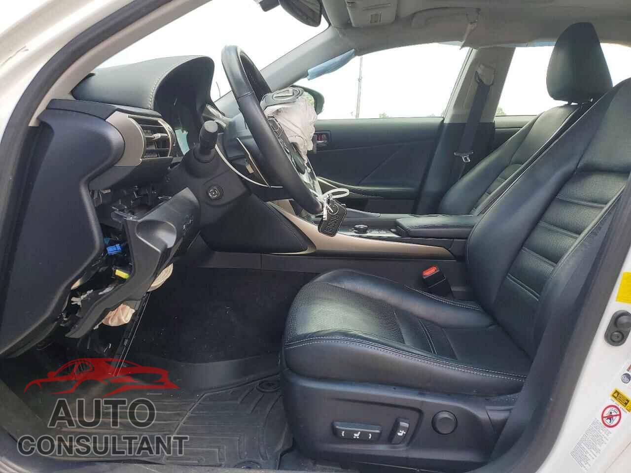 LEXUS IS 2014 - JTHCF1D25E5002087