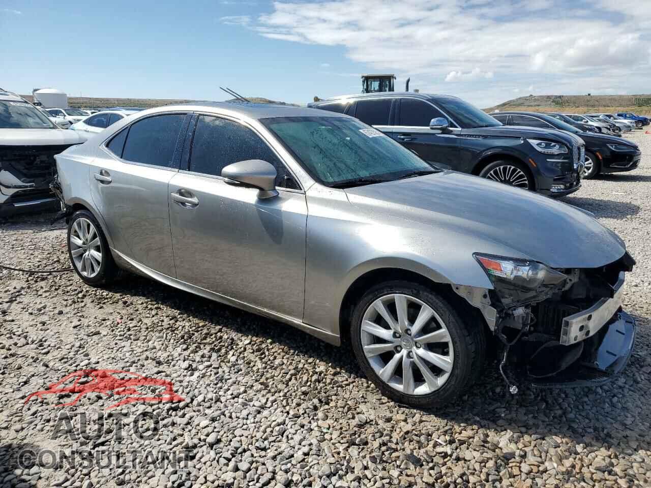 LEXUS IS 2015 - JTHCF1D21F5018983