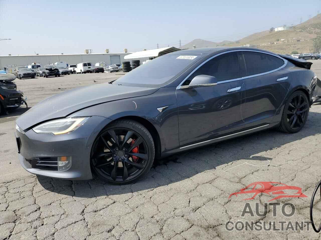 TESLA MODEL S 2018 - 5YJSA1E43JF281351