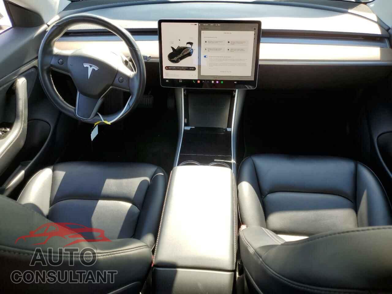 TESLA MODEL 3 2018 - 5YJ3E1EA0JF043343