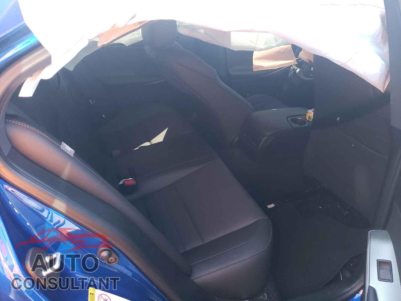 LEXUS IS 2016 - JTHCM1D21G5013581