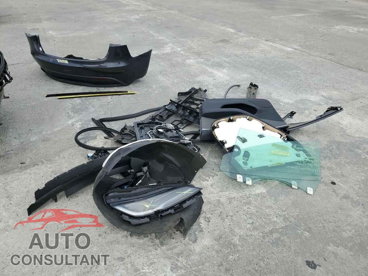 TESLA MODEL 3 2024 - 5YJ3E1EA7RF785010