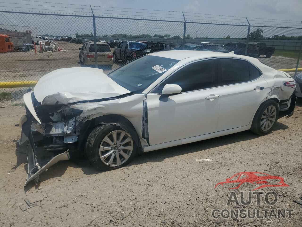 TOYOTA CAMRY 2020 - 4T1C11AK0LU340208