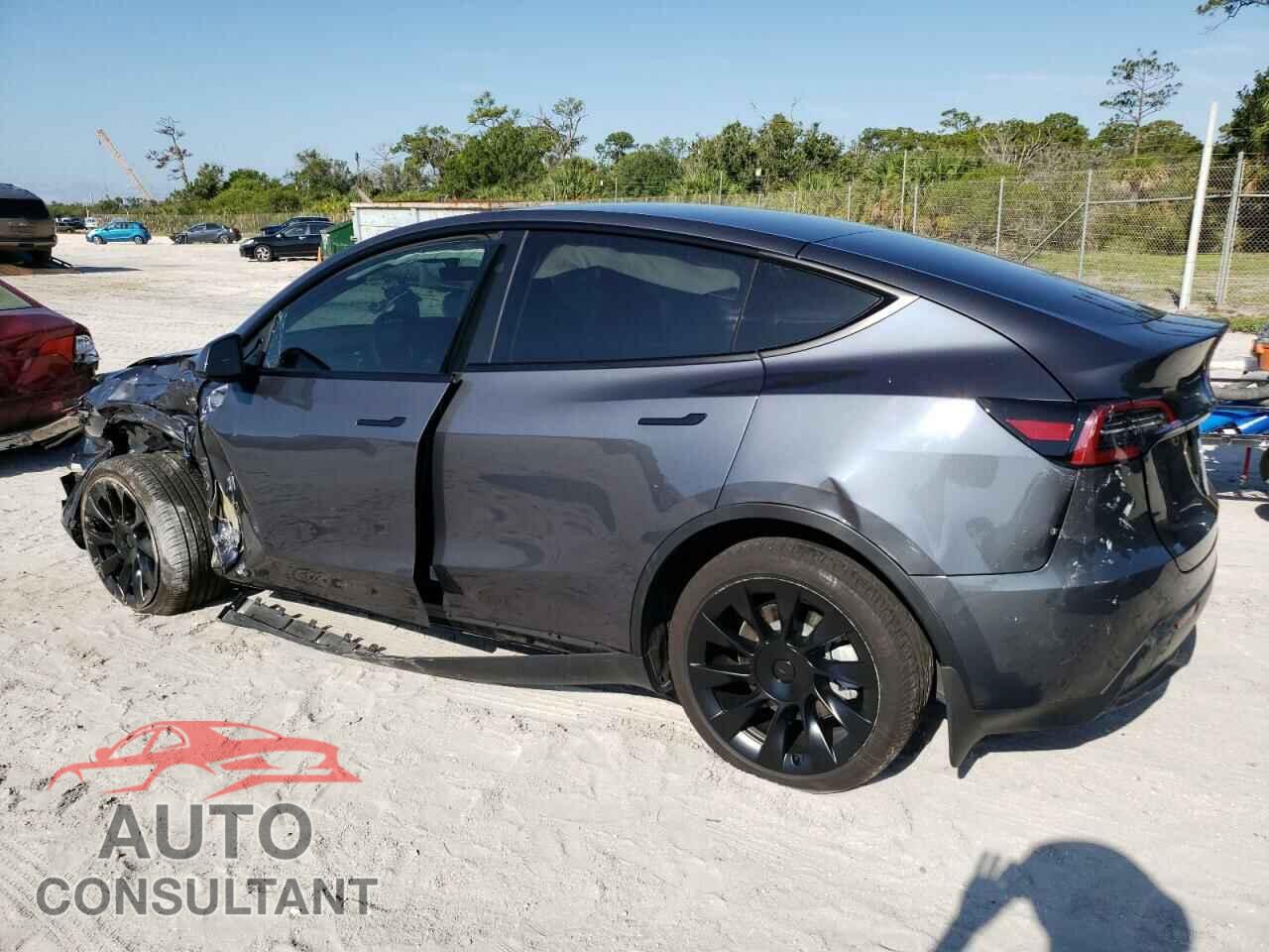 TESLA MODEL Y 2023 - 7SAYGDEE4PF832692