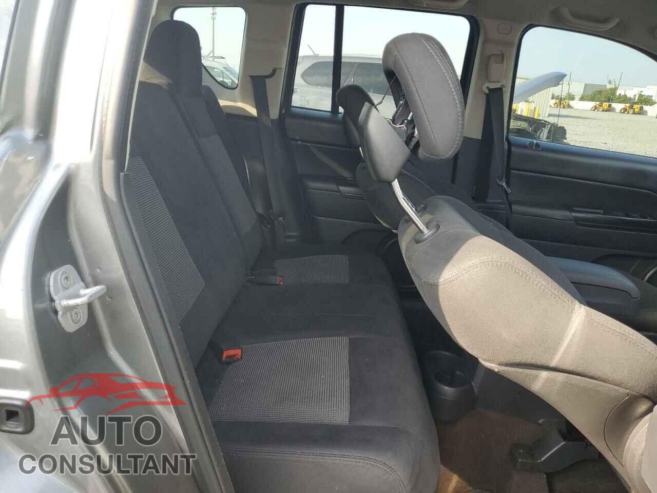 JEEP COMPASS 2013 - 1C4NJCEB3DD251317