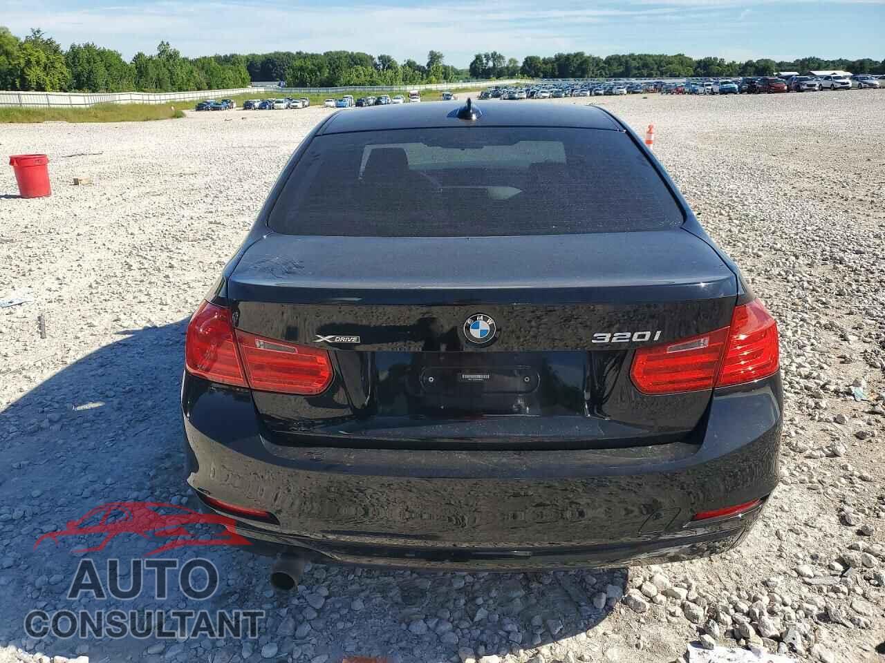 BMW 3 SERIES 2014 - WBA3C3C58EF984013