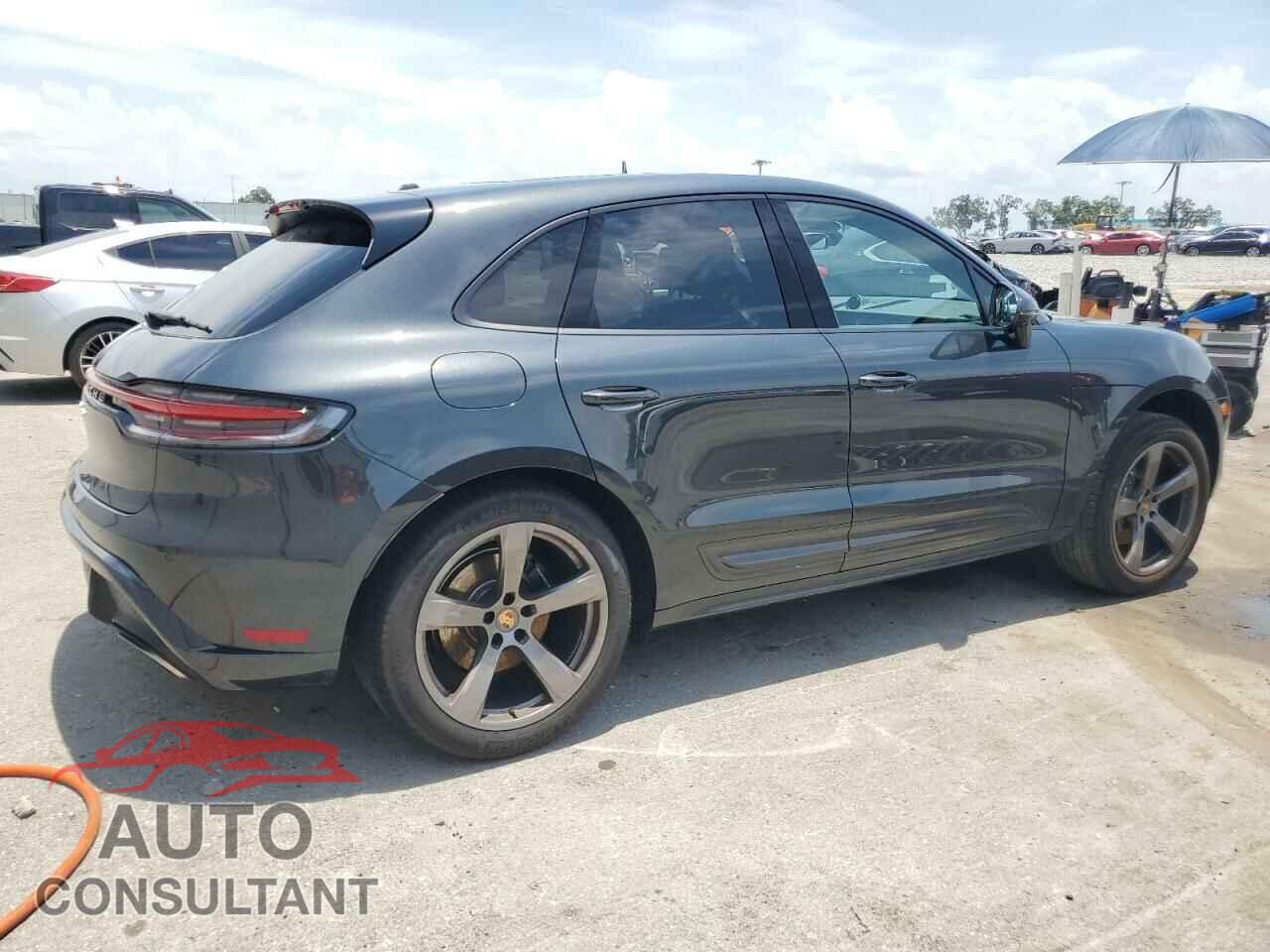 PORSCHE MACAN BASE 2024 - WP1AA2A50RLB02092