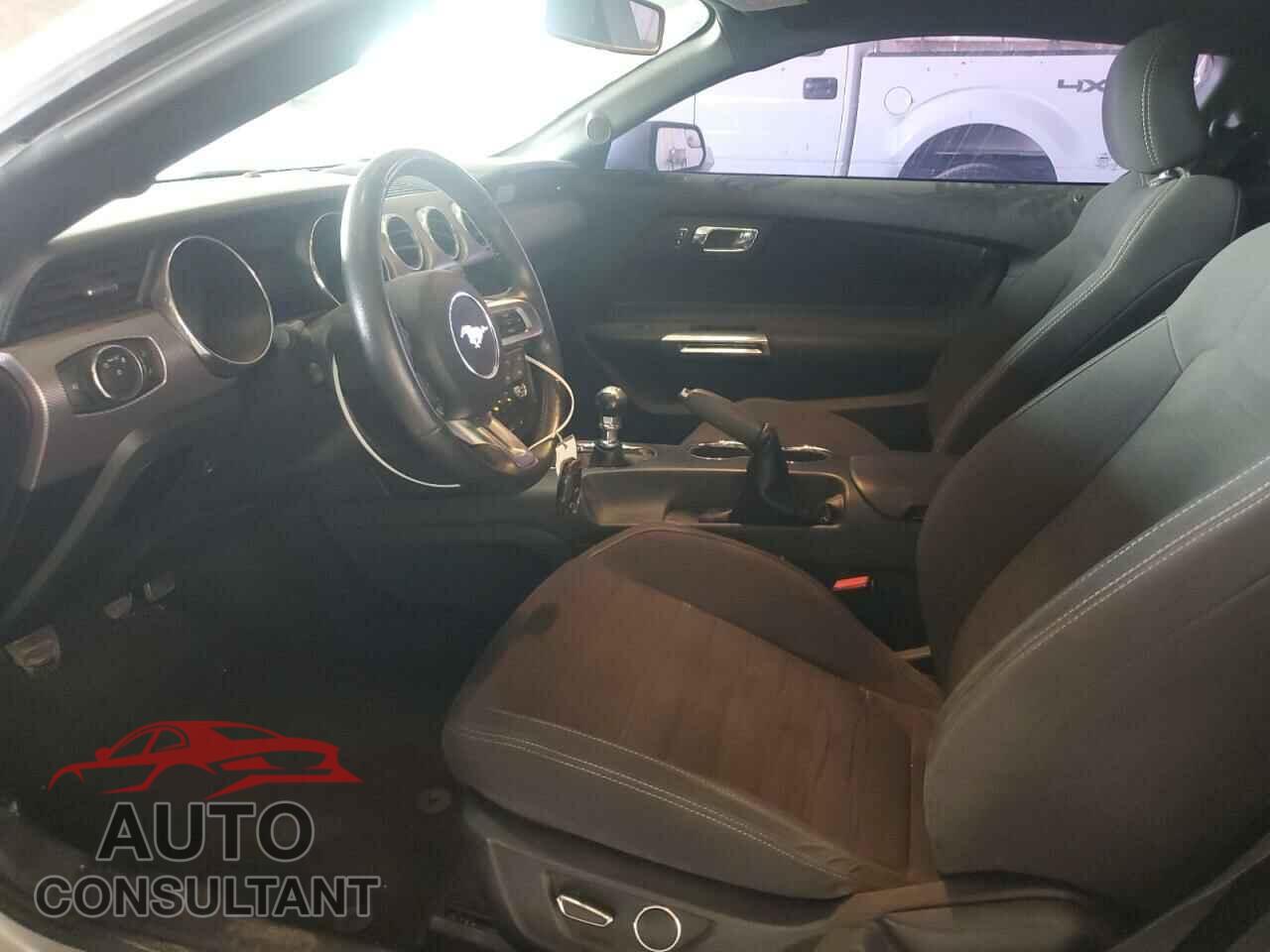 FORD MUSTANG 2017 - 1FA6P8CF6H5265109