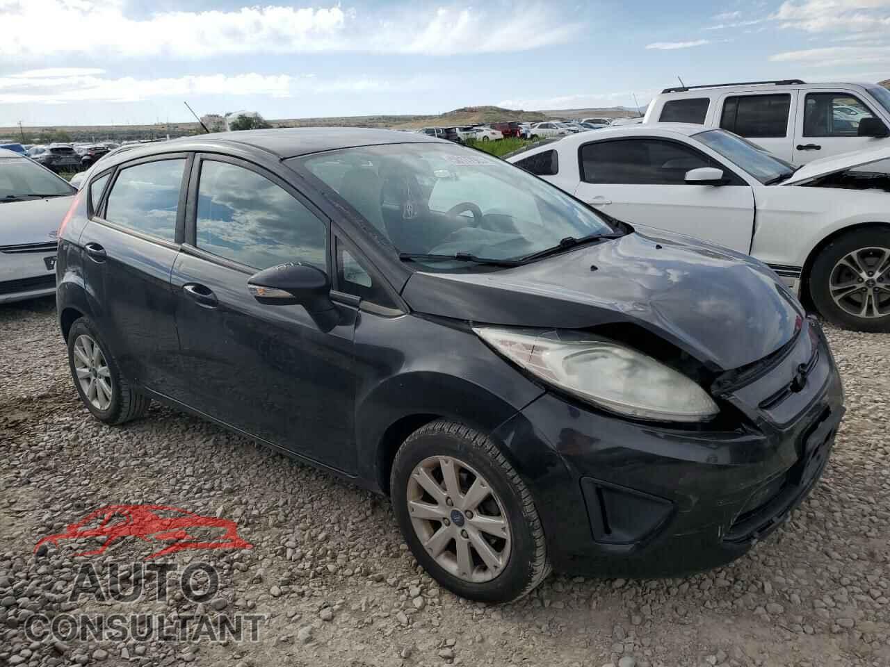 FORD FIESTA 2013 - 3FADP4EJ2DM216060