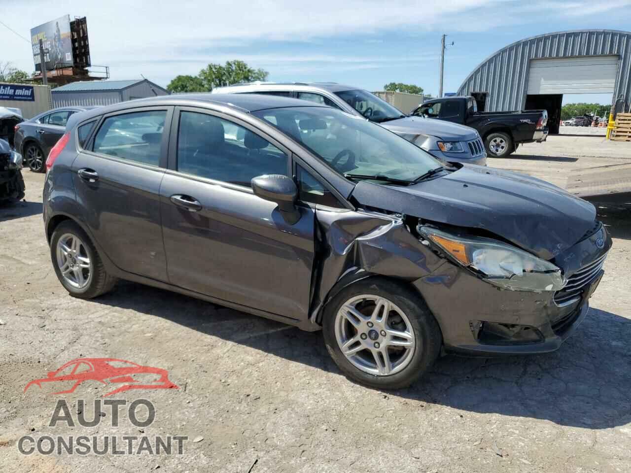 FORD FIESTA 2017 - 3FADP4EJ9HM131982