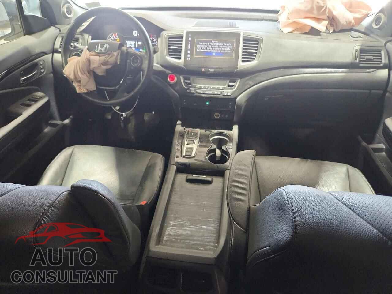 HONDA PILOT 2017 - 5FNYF6H03HB098043