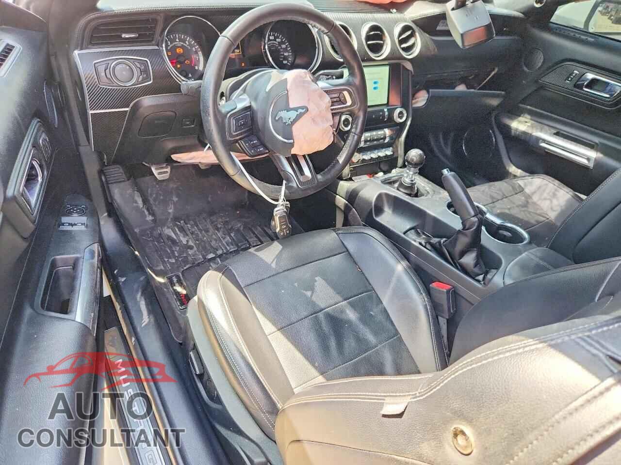 FORD MUSTANG 2015 - 1FA6P8CF3F5424455