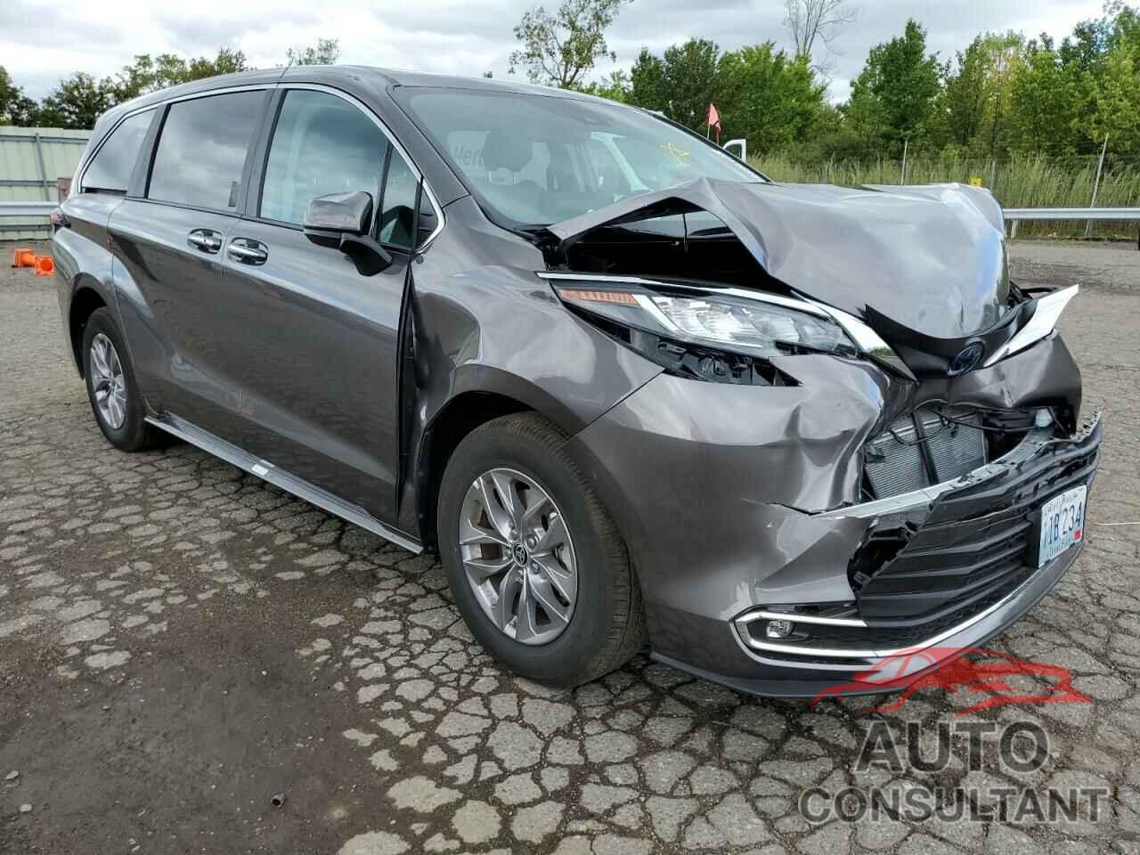 TOYOTA SIENNA 2022 - 5TDYRKECXNS125163