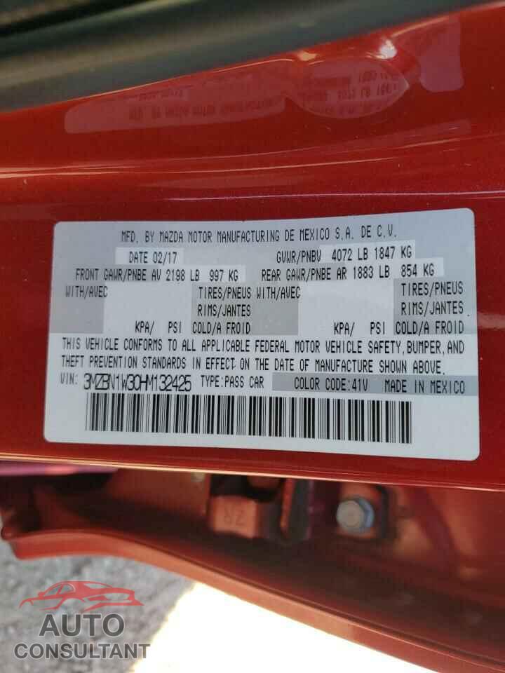 MAZDA 3 2017 - 3MZBN1W30HM132425