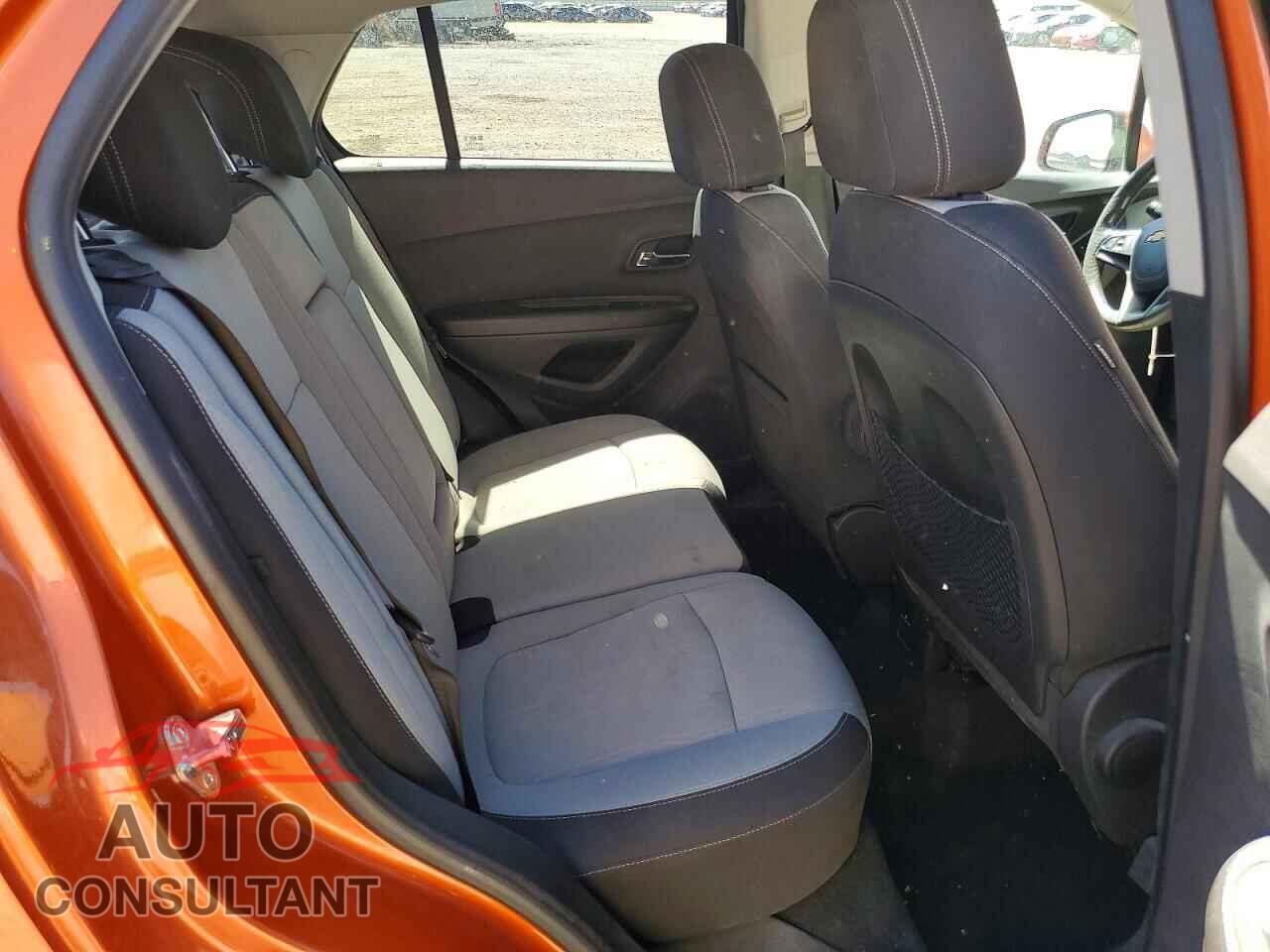 CHEVROLET TRAX 2015 - KL7CJLSB8FB152838