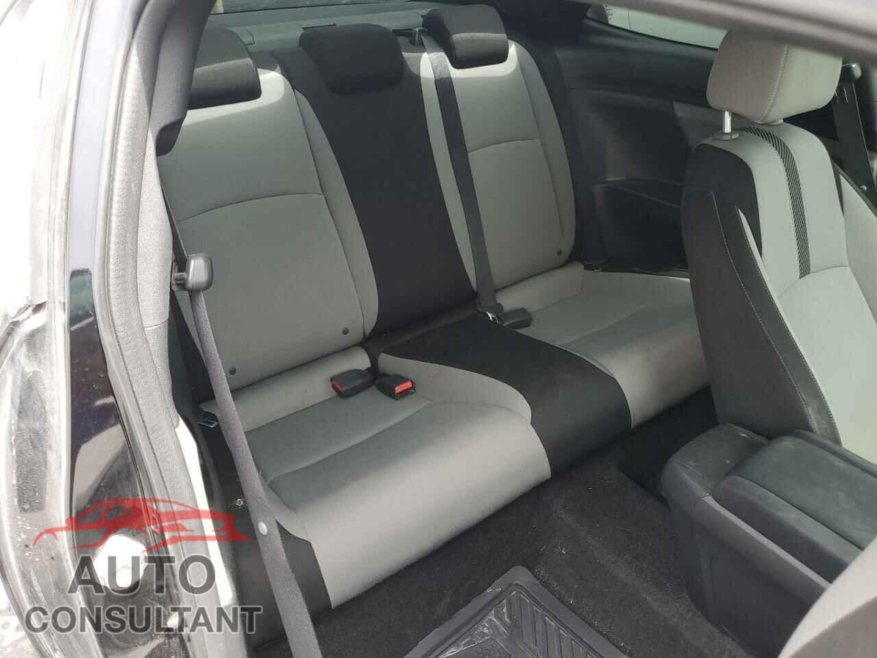 HONDA CIVIC 2018 - 2HGFC3B30JH352472