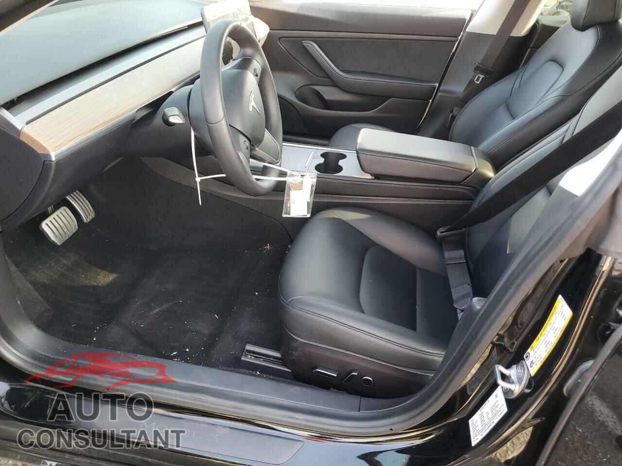TESLA MODEL 3 2021 - 5YJ3E1EA2MF857563
