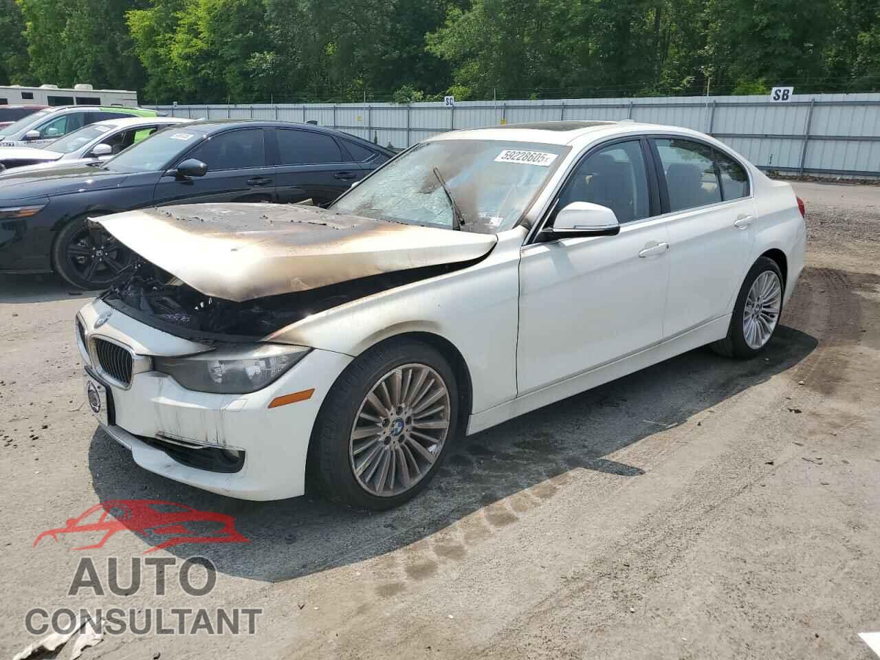 BMW 3 SERIES 2013 - WBA3B5C55DF592149